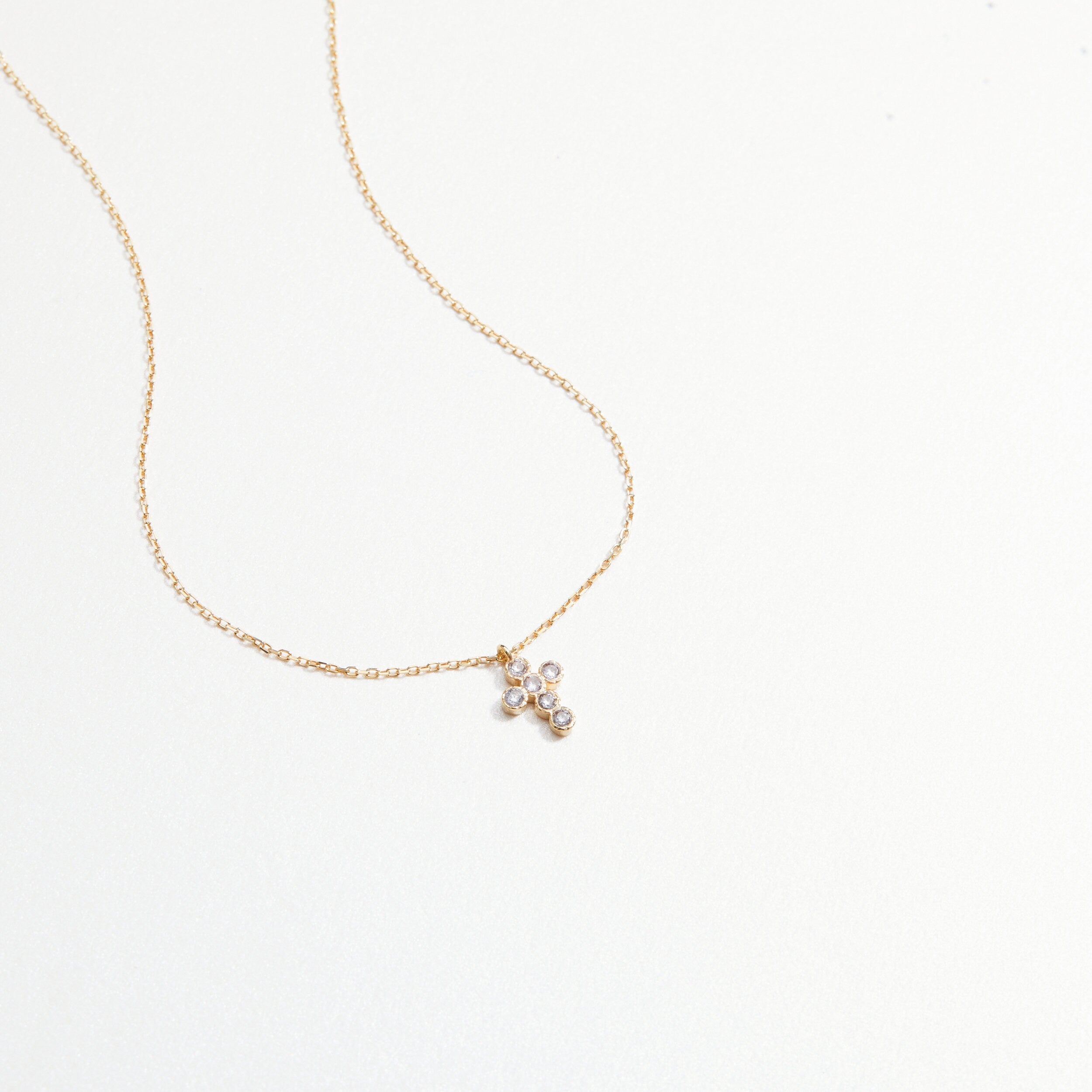 Initial Moon Necklace - Letter Necklace, Dainty Moon Necklace, Jewelry for Women,Bridesmaid, Gift for Her, Personalized Necklace