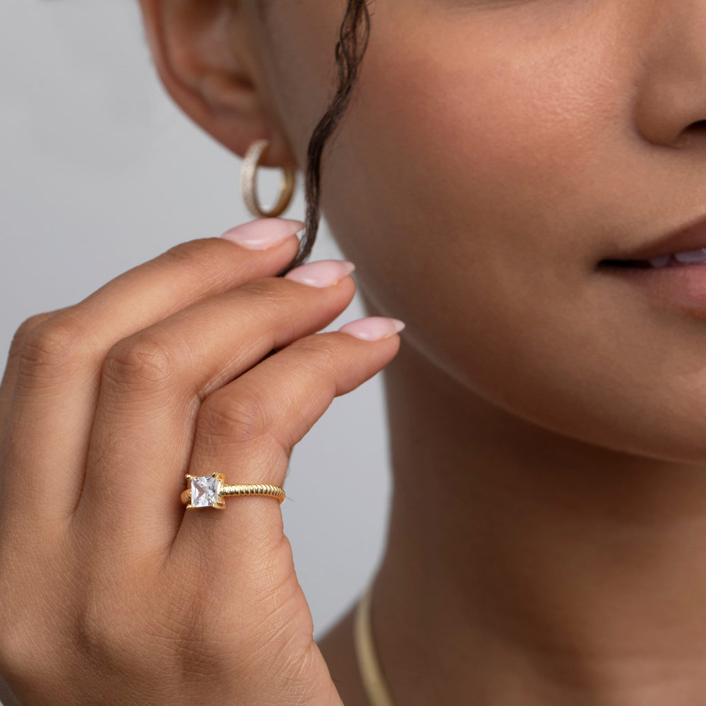 Round Solitaire Pendant Necklace, 14K Gold CZ Bezel Diamond Necklace, Dainty Necklace, Modern Handmade Jewelry, Necklace for women
