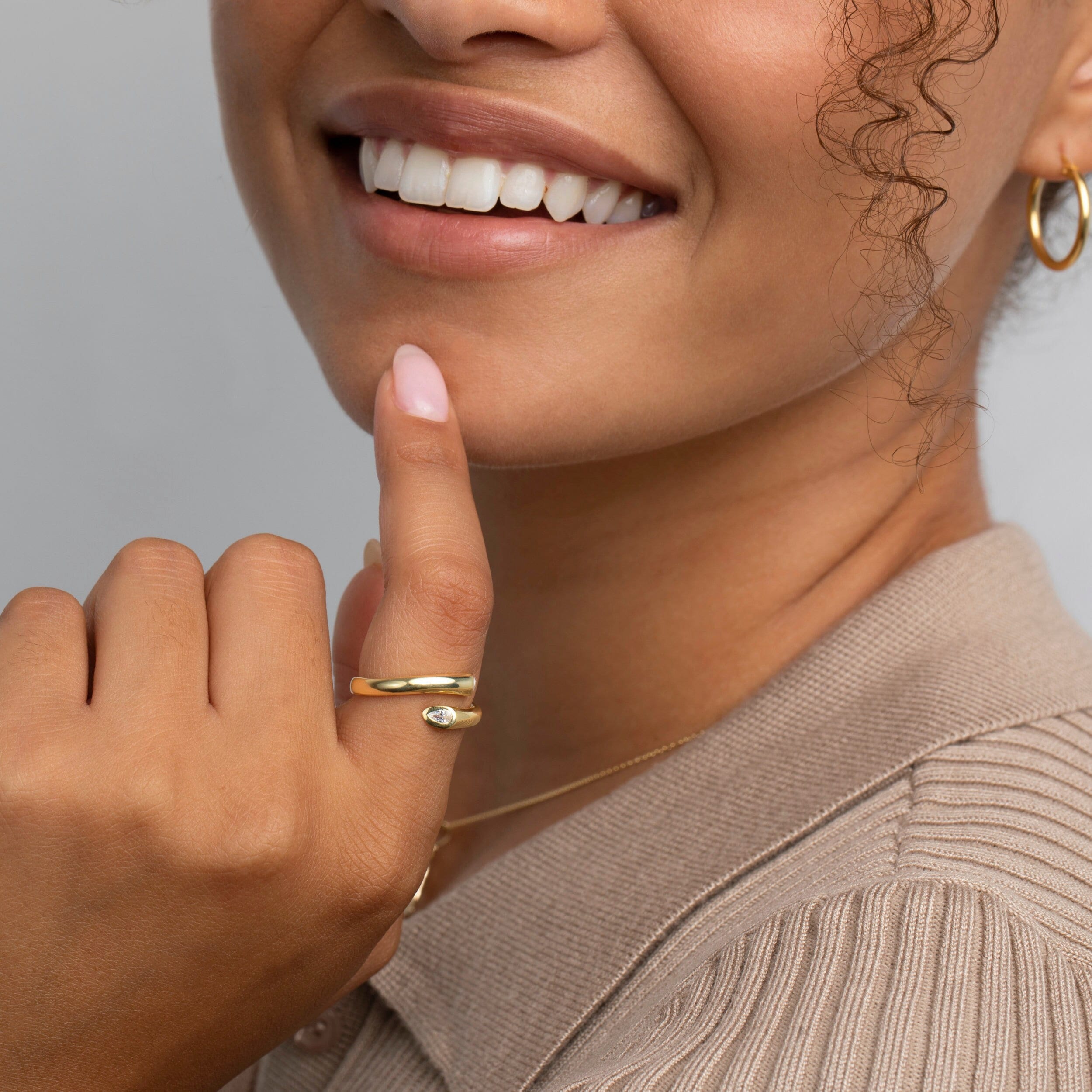 Hoop Earrings Gold, Small Hoop Earrings, Gold Thick Hoops, Small Huggie Hoop Earrings, 14K Gold, Jewelry for Women, Gifts for Her